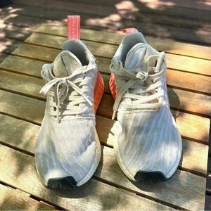 Adidas NMD R2 Women’s Shoes Running Shoes Sneakers Beige Peach‎ Size 5